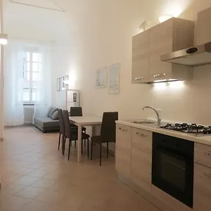 mistrangelohome-5-appartamento-in-pieno-centro.hotelitalianriviera.com/
